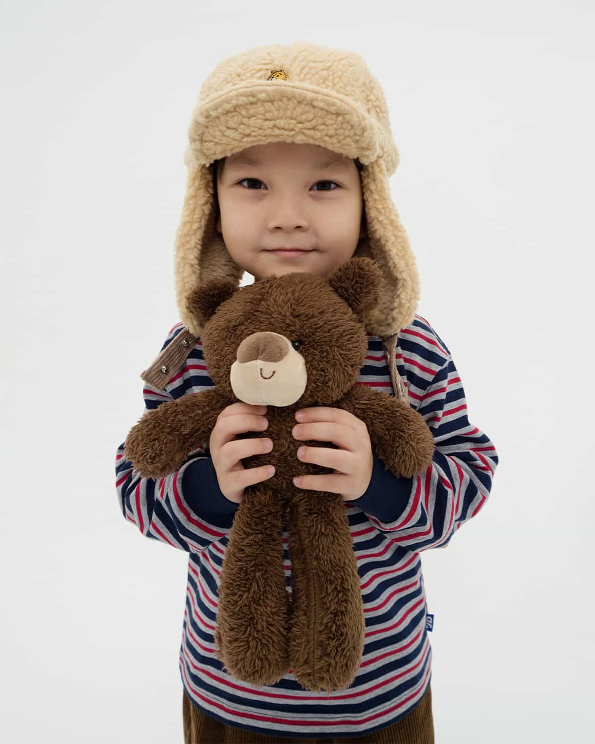 ҚҰЛАҚШЫН БАЛА BEAR САРҒЫШ