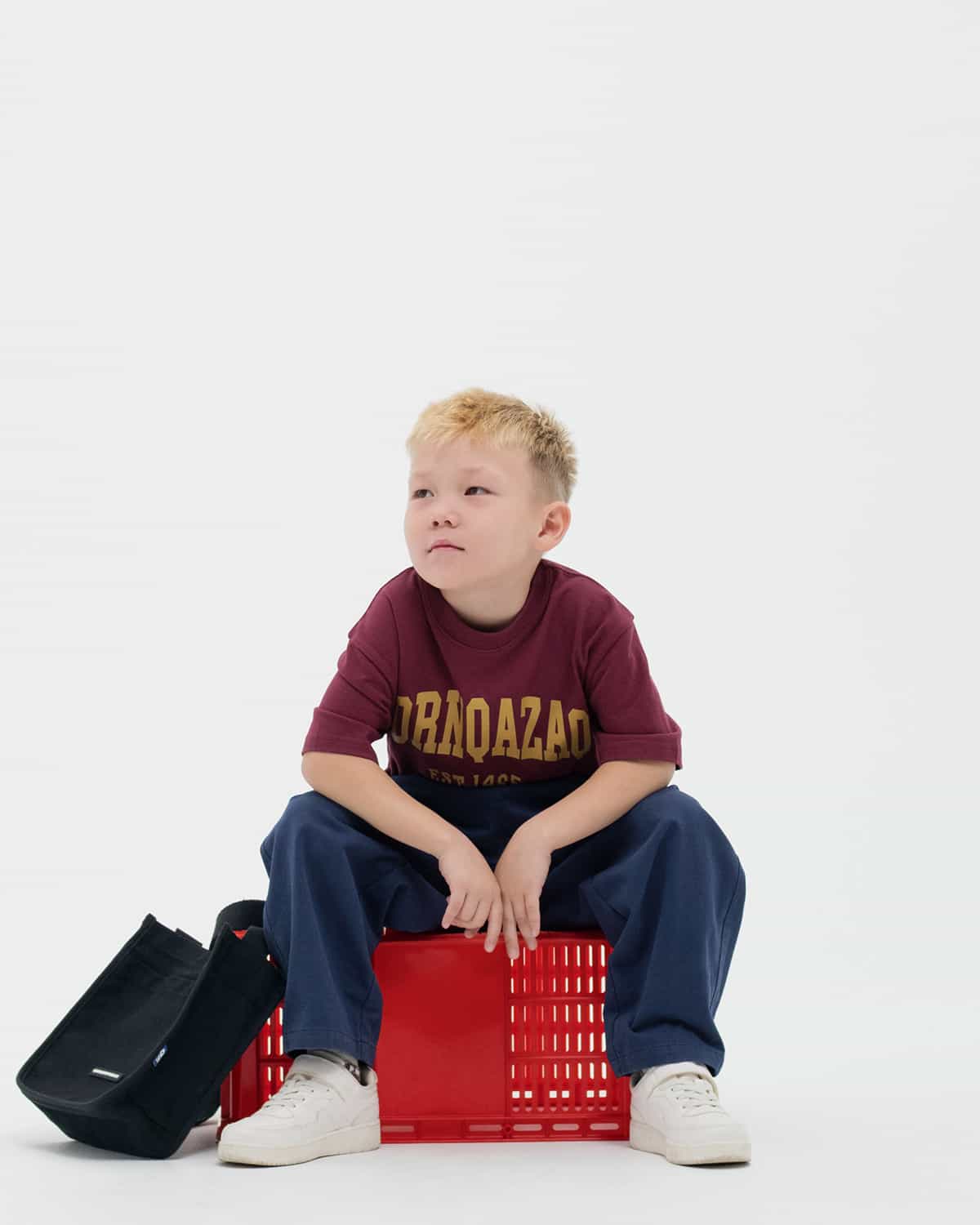 ФУТБОЛКА БАЛА BORN QAZAQ ҚОЮ ҚЫЗЫЛ