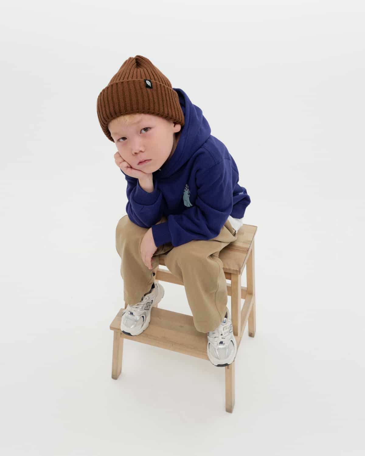 БҮРЖЕЙДЕ БАЛА KUNDER ИНДИГО