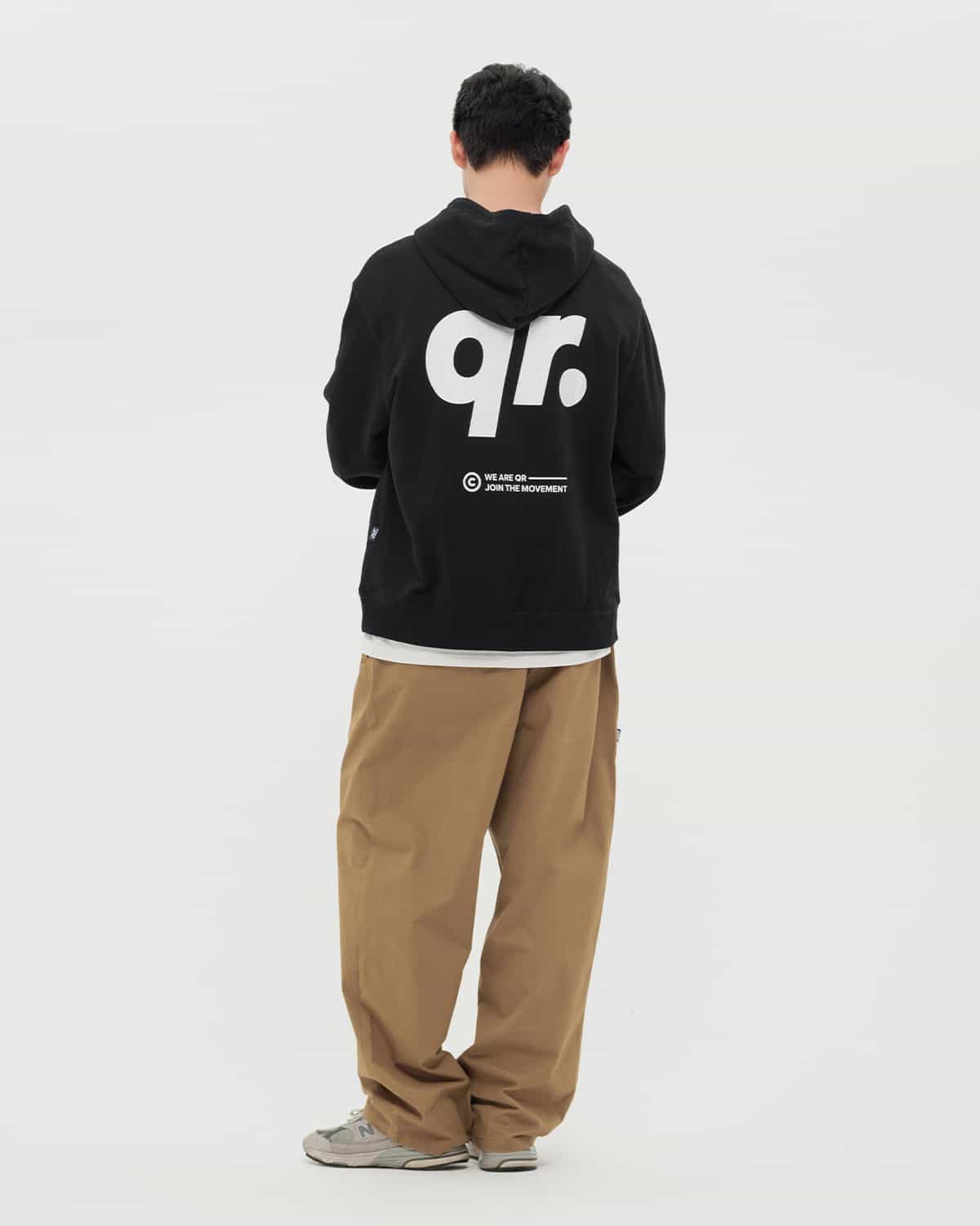 БҮРЖЕЙДЕ QR DOT ҚАРА