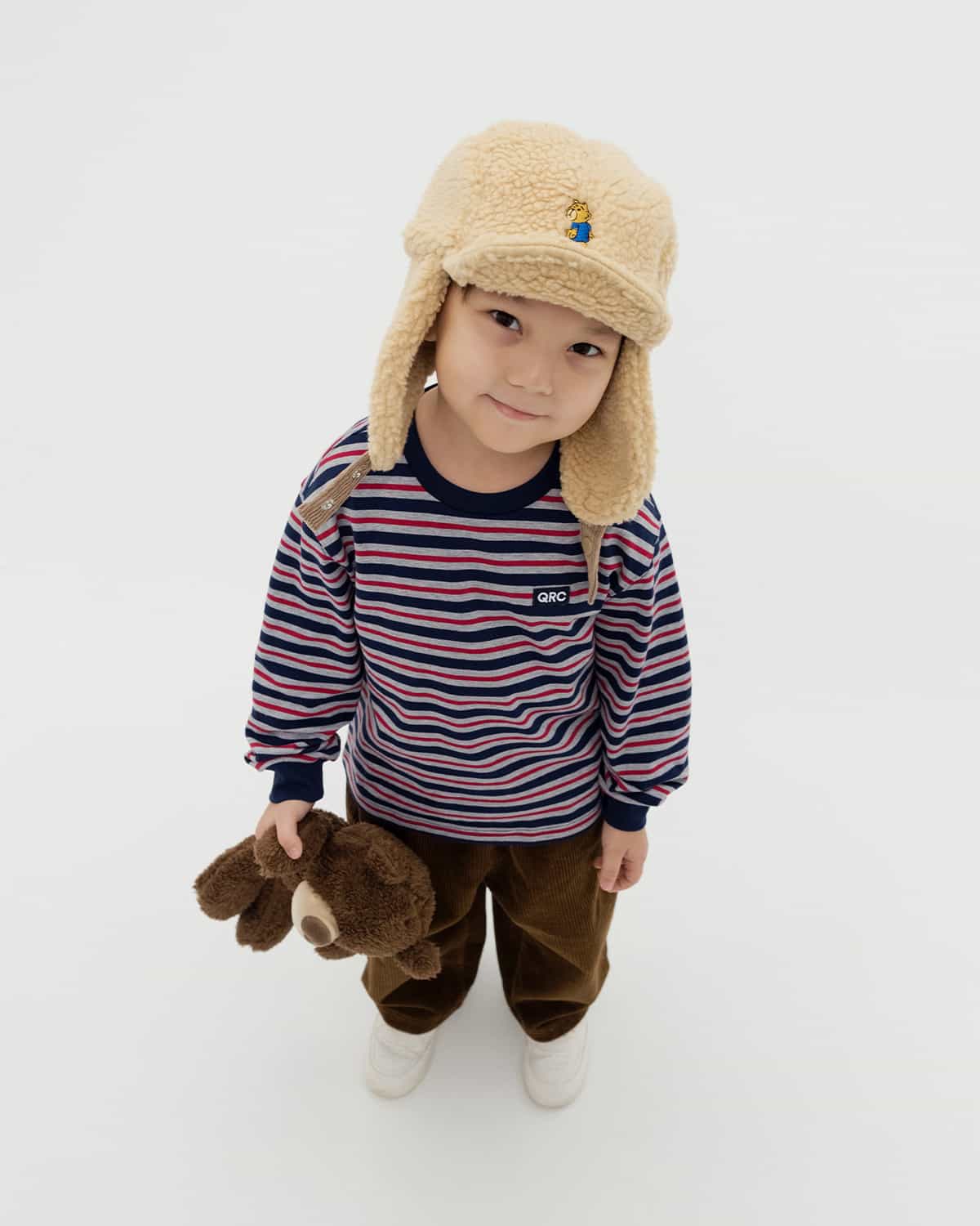 ҚҰЛАҚШЫН БАЛА BEAR САРҒЫШ